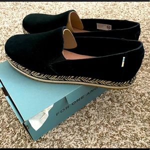 TOMS Palma black suede